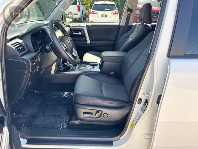 Toyota 4Runner photo 32