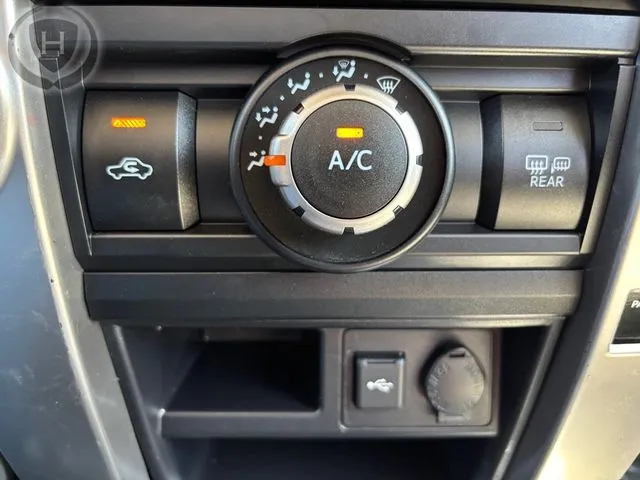 Toyota 4Runner photo 36