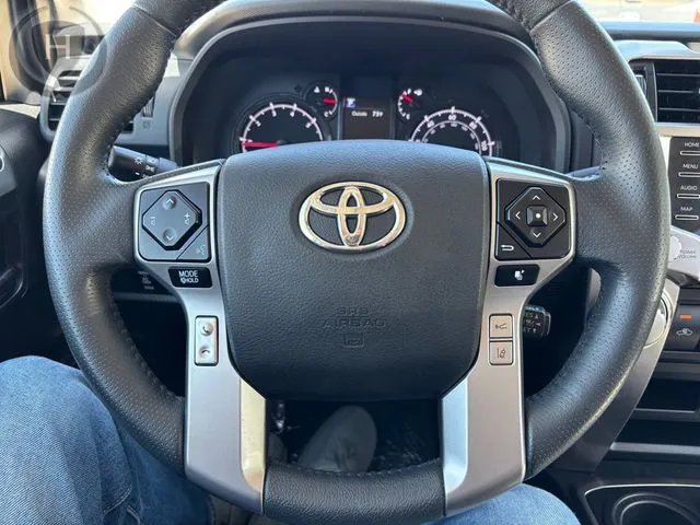 Toyota 4Runner photo 38