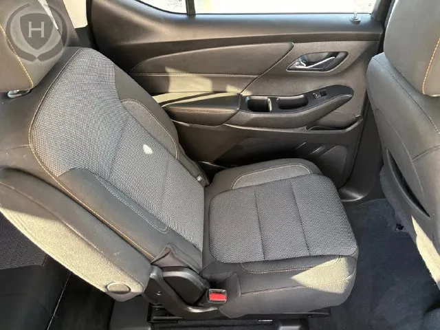 Chevrolet Traverse photo 19