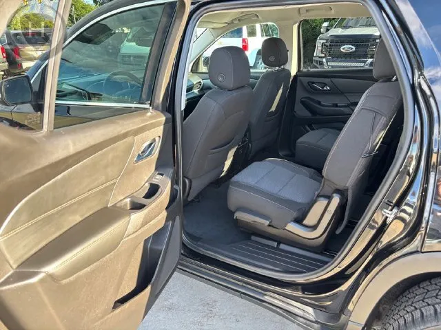 Chevrolet Traverse photo 24