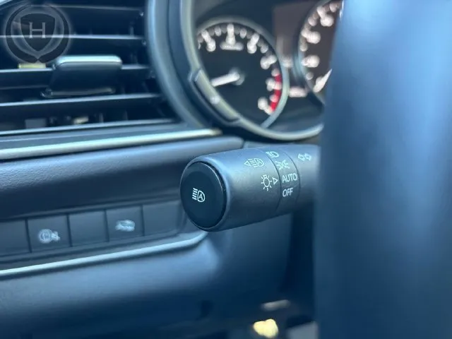 Mazda CX-30 photo 40