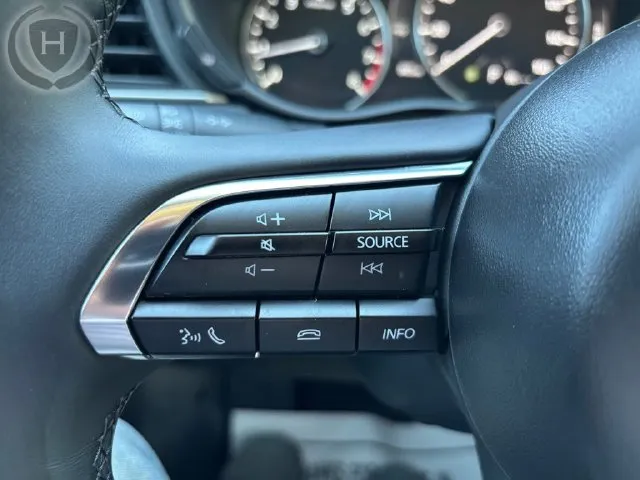Mazda CX-30 photo 29