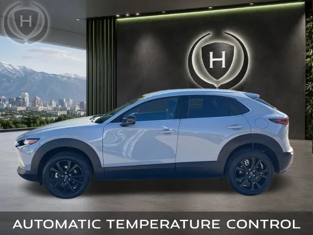 Mazda CX-30 photo 5