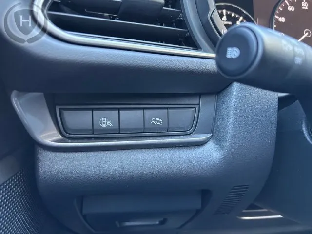 Mazda CX-30 photo 39