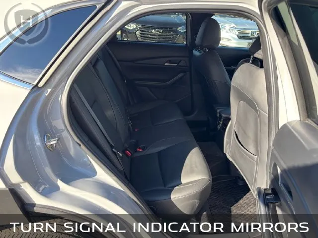 Mazda CX-30 photo 18