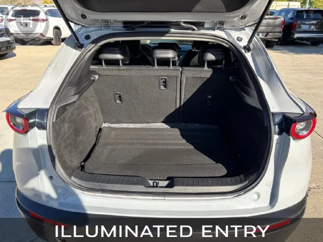 Mazda CX-30 photo 21