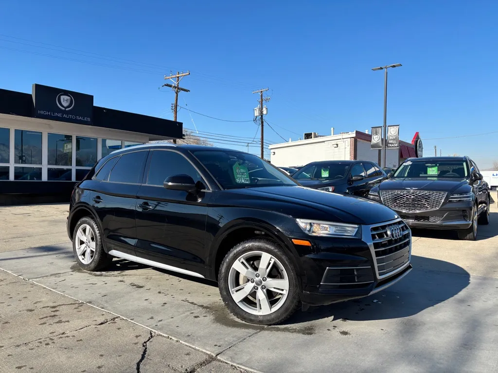 2018 Audi Q5 Premium's photo