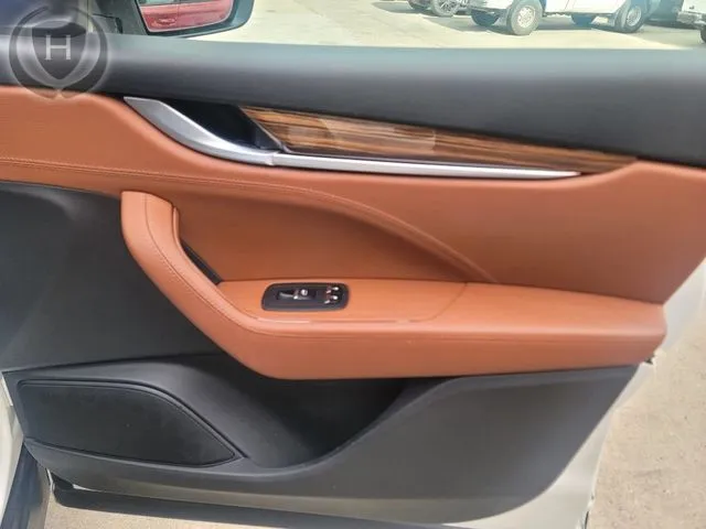 Maserati Levante photo 19