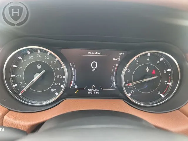 Maserati Levante photo 36