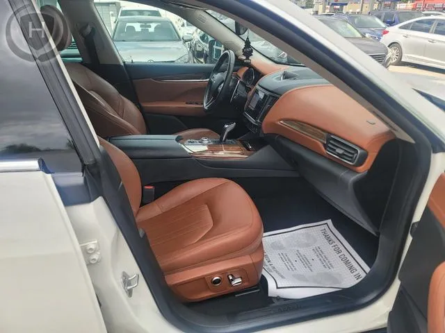 Maserati Levante photo 17