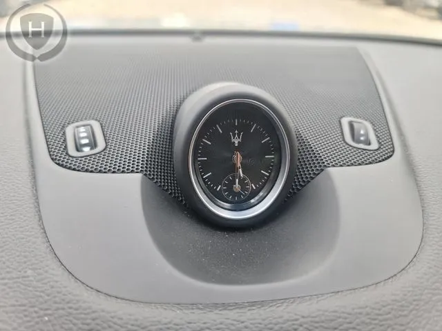Maserati Levante photo 37