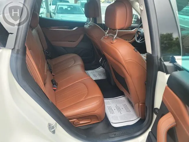 Maserati Levante photo 18