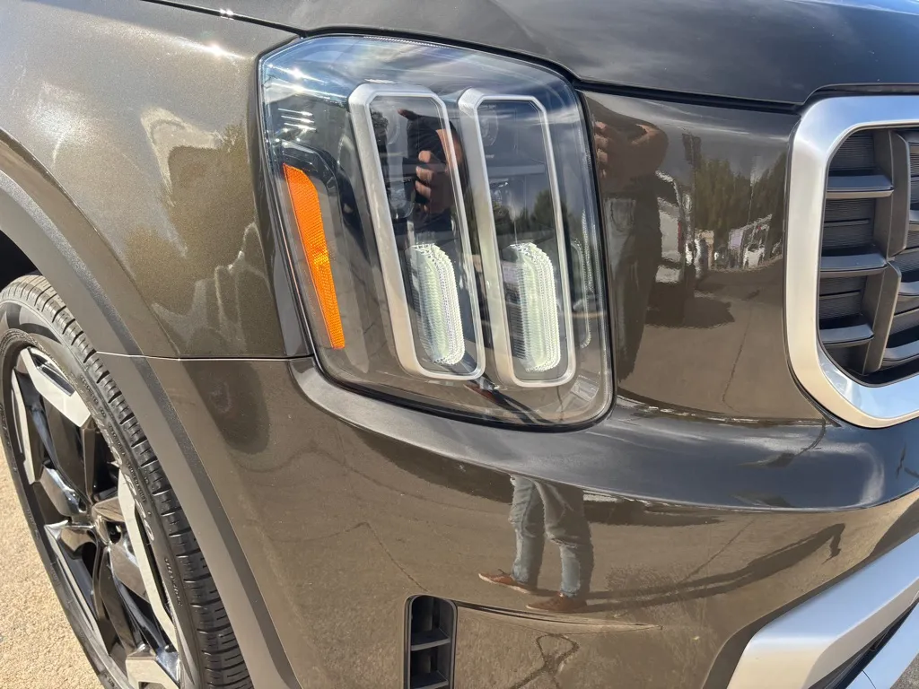 2023 Kia Telluride S - Photo 54