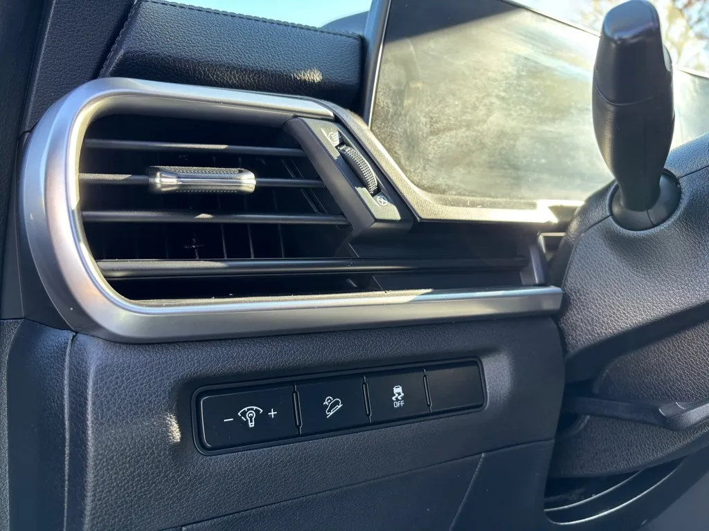 2023 Kia Telluride S - Photo 32