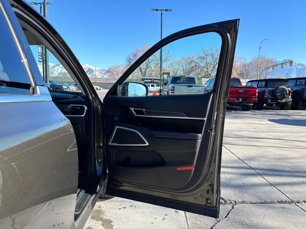 2023 Kia Telluride S - Photo 10