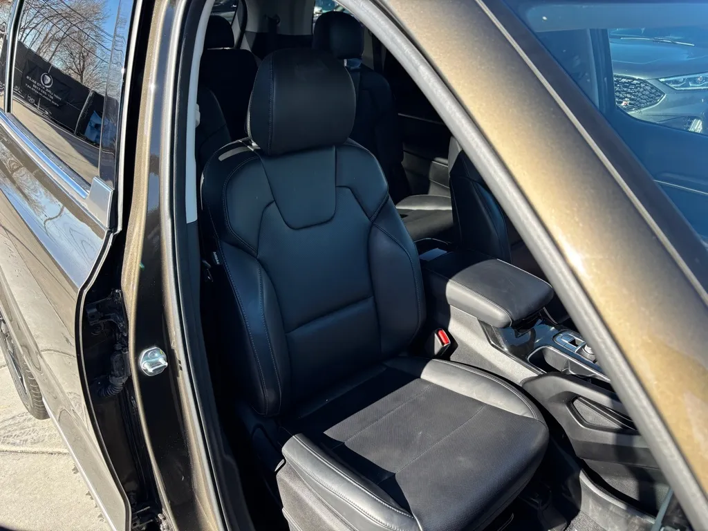 2023 Kia Telluride S - Photo 12