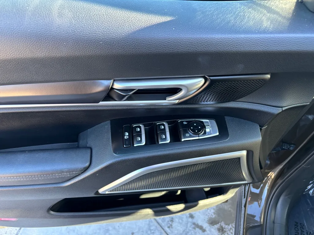 2023 Kia Telluride S - Photo 31