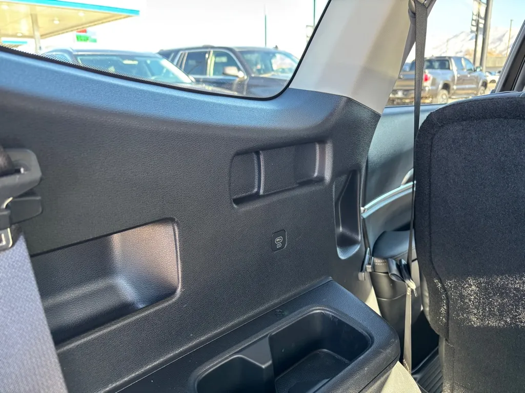 2023 Kia Telluride S - Photo 22