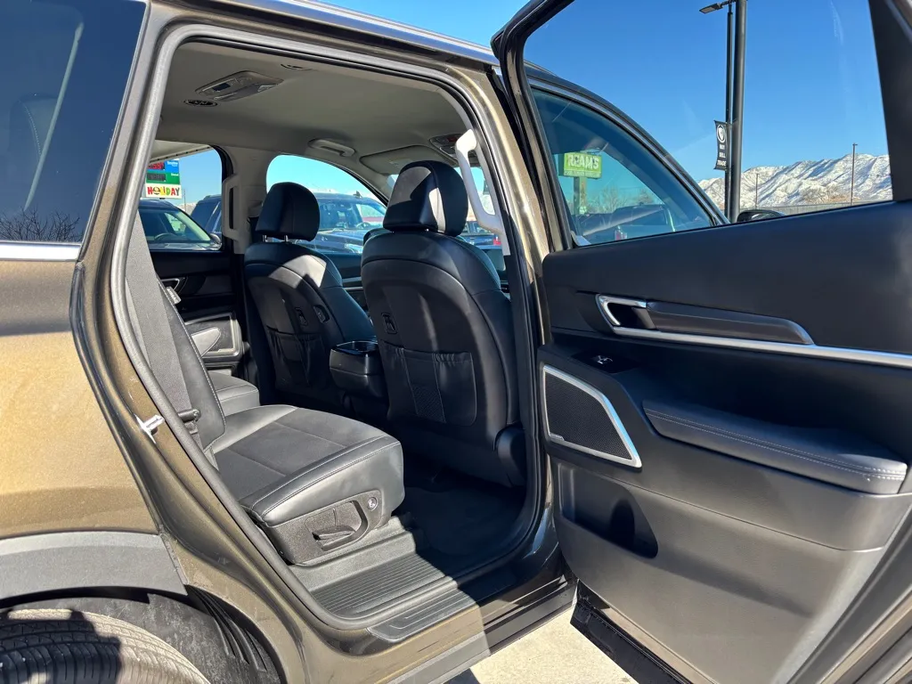 2023 Kia Telluride S - Photo 14