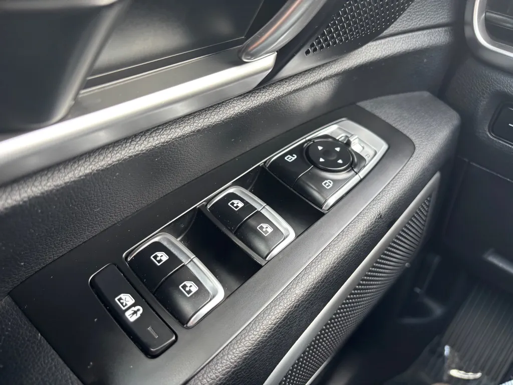 2023 Kia Telluride S - Photo 47