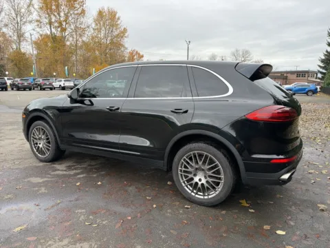 More photos of 2016 Porsche Cayenne at Shift Innovations Car Co, WA