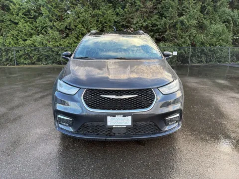 Photos of 2022 Chrysler Pacifica Touring for sale in Puyallup, WA at Shift Innovations Car Co