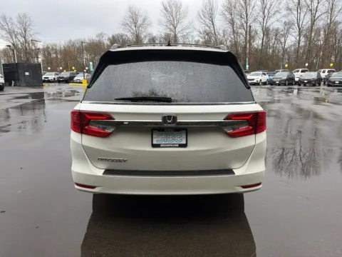 More photos of 2018 Honda Odyssey EX-L at Shift Innovations Car Co, WA
