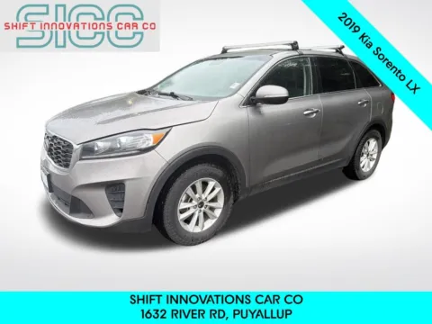Silver 2019 Kia Sorento LX for sale in Puyallup, WA