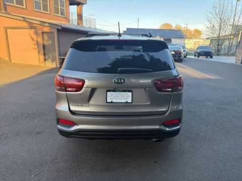 More photos of 2019 Kia Sorento LX at Shift Innovations Car Co, WA