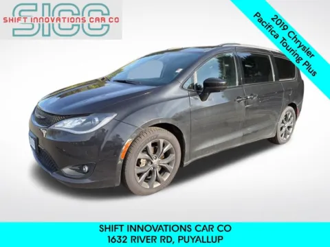 Black 2019 Chrysler Pacifica Touring Plus for sale in Puyallup, WA