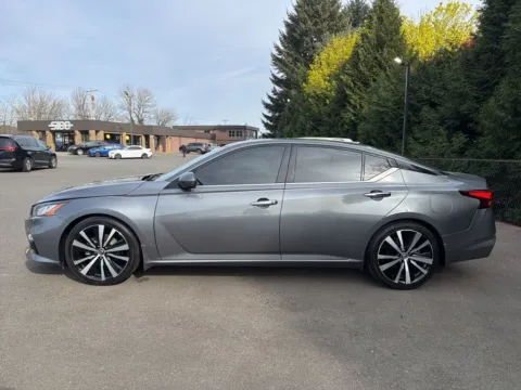 Another view of 2020 Nissan Altima 2.0 Platinum for sale in Puyallup, WA at Shift Innovations Car Co
