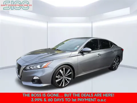 Gray 2020 Nissan Altima 2.0 Platinum for sale in Puyallup, WA