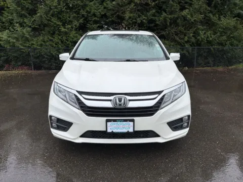 Photos of 2018 Honda Odyssey EX-L for sale in Puyallup, WA at Shift Innovations Car Co