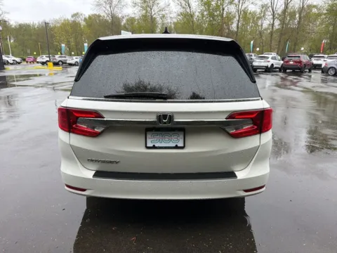 More photos of 2018 Honda Odyssey EX-L at Shift Innovations Car Co, WA