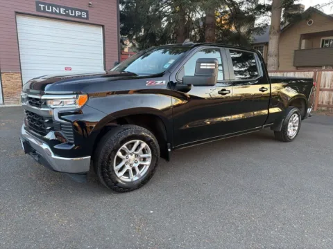 Black 2022 Chevrolet Silverado 1500 LT for sale in Puyallup, WA