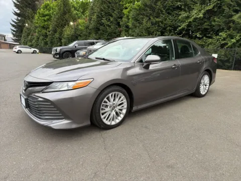 Gray 2020 Toyota Camry XLE for sale in Puyallup, WA