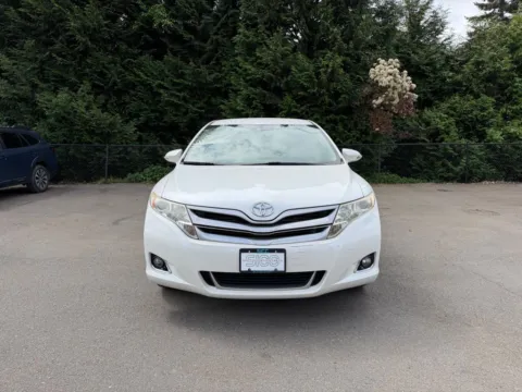 Photos of 2013 Toyota Venza XLE for sale in Puyallup, WA at Shift Innovations Car Co
