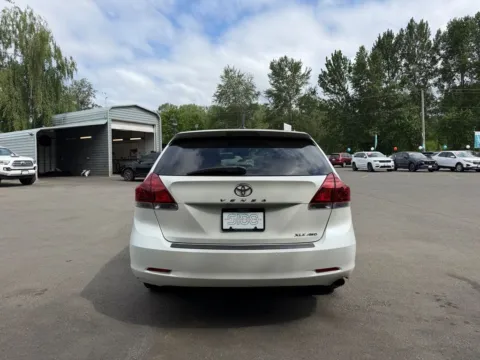 More photos of 2013 Toyota Venza XLE at Shift Innovations Car Co, WA