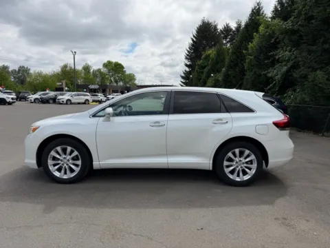 Another view of 2013 Toyota Venza XLE for sale in Puyallup, WA at Shift Innovations Car Co