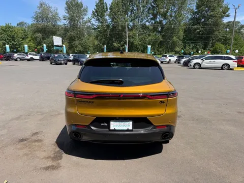 More photos of 2024 Dodge Hornet R/T at Shift Innovations Car Co, WA