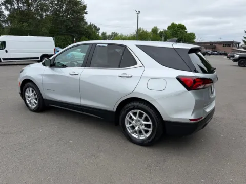 More photos of 2022 Chevrolet Equinox LT at Shift Innovations Car Co, WA