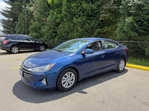 Blue 2019 Hyundai Elantra SE for sale in Puyallup, WA