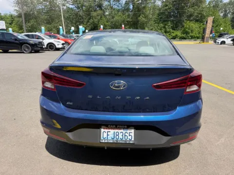 More photos of 2019 Hyundai Elantra SE at Shift Innovations Car Co, WA