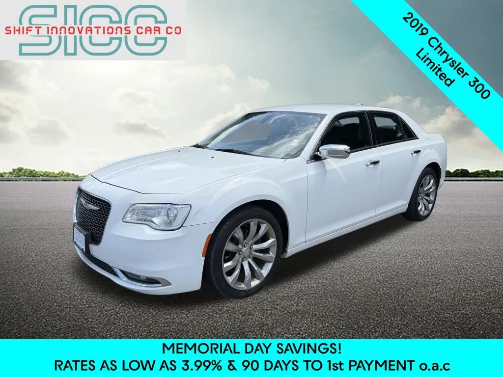 White 2019 Chrysler 300 Limited for sale in Puyallup, WA