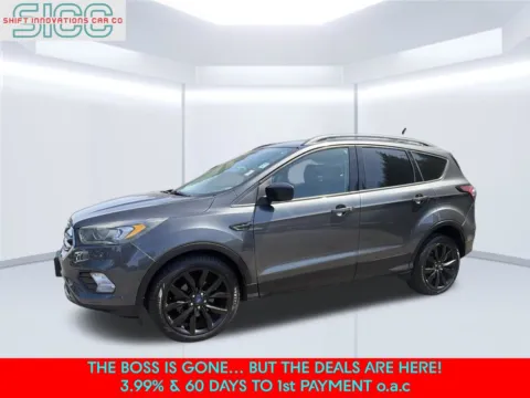 Gray 2018 Ford Escape SE for sale in Puyallup, WA