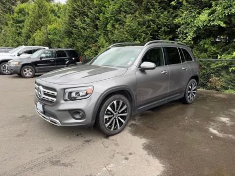 Black 2021 Mercedes-Benz GLB 250 for sale in Puyallup, WA