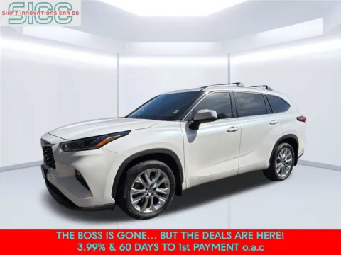White 2020 Toyota Highlander Limited for sale in Puyallup, WA