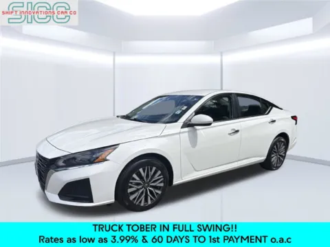 White 2023 Nissan Altima 2.5 SV for sale in Puyallup, WA