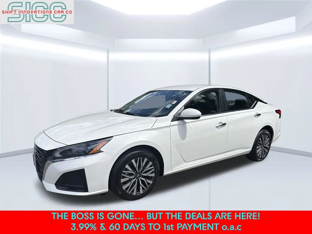 White 2023 Nissan Altima 2.5 SV for sale in Puyallup, WA